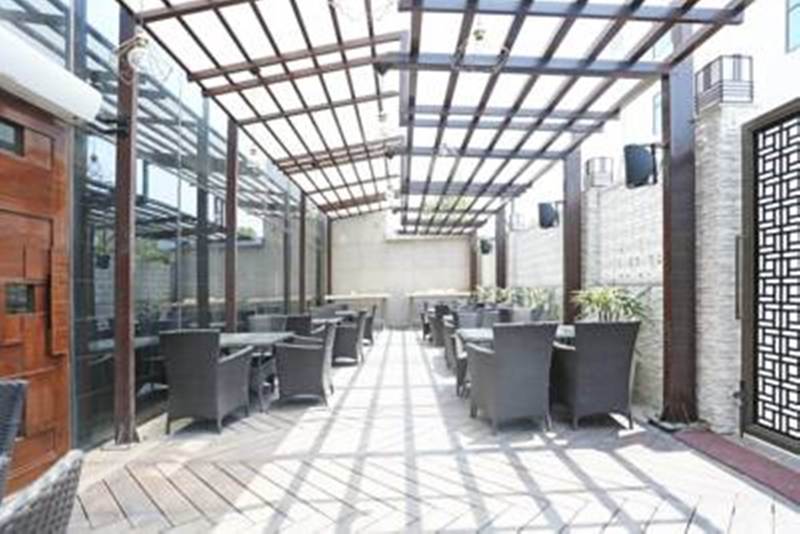 Kings Forth Hotels New Delhi Exteriör bild