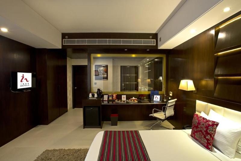 Kings Forth Hotels New Delhi Exteriör bild
