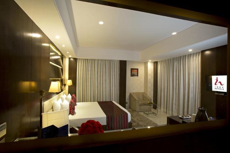 Kings Forth Hotels New Delhi Exteriör bild